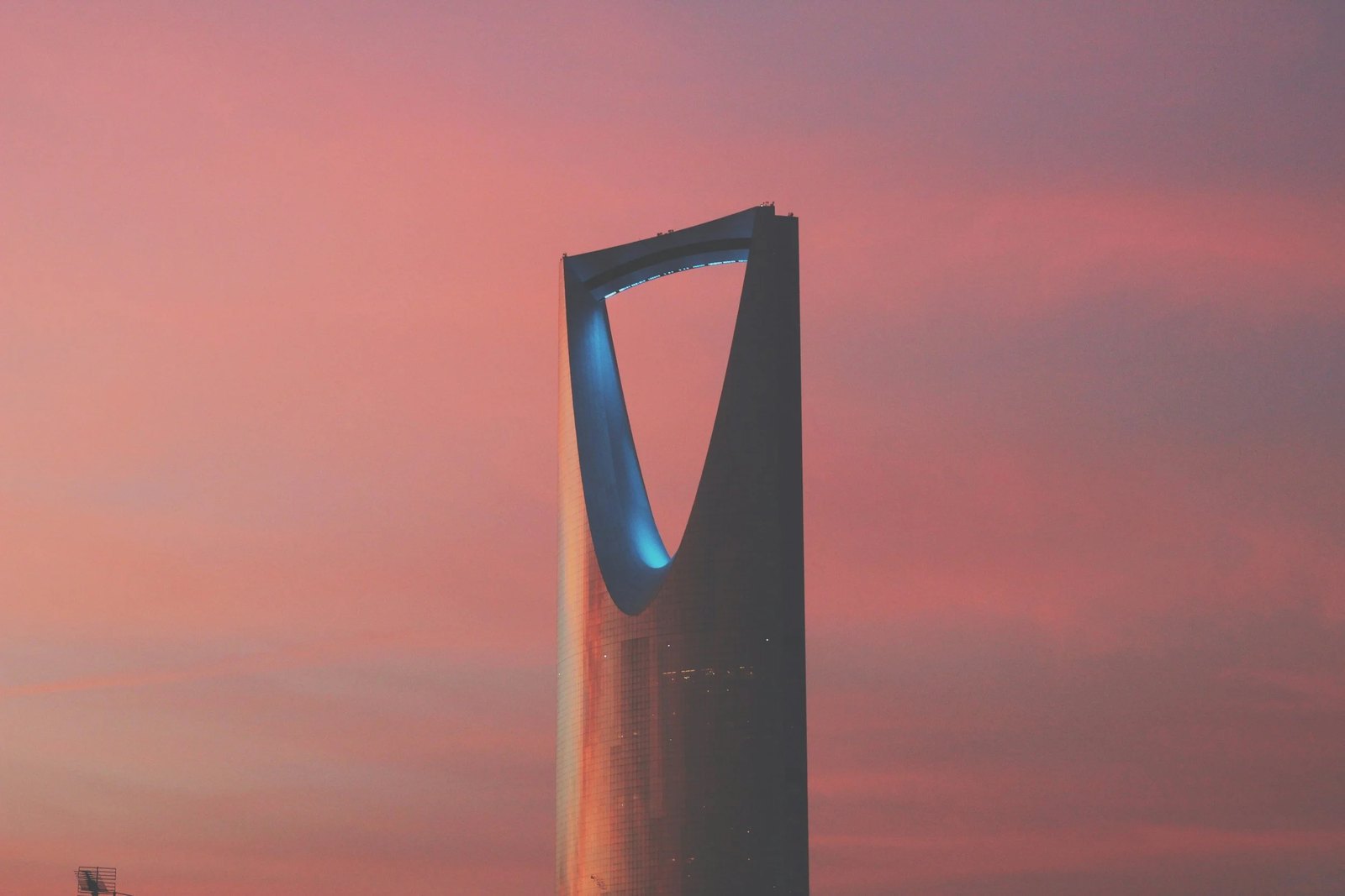 Kingdom Centre tower in Riyadh, Saudi Arabia